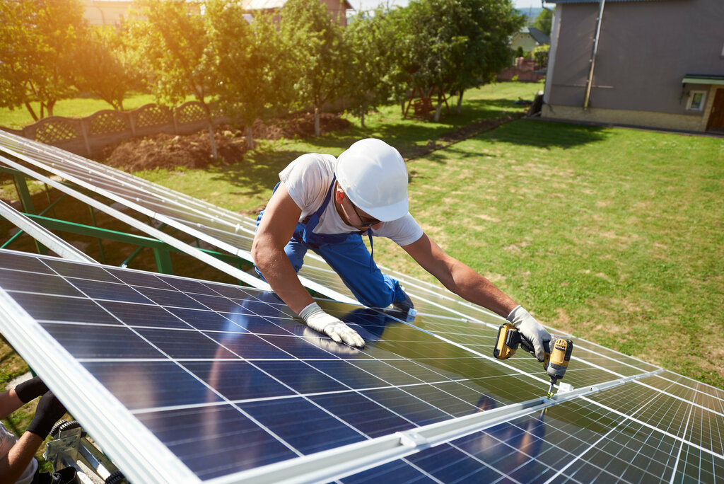 Solaranlage für Gartenhäuser: Wie sinnvoll ist die Idee?: Town & Country